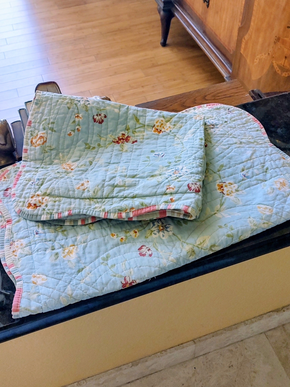 Waverly Pastel Floral Quilted Scalloped Queen Shams with Pink Trim - Picture 7 of 12